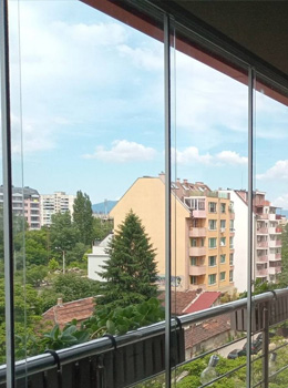 Розово фламинго